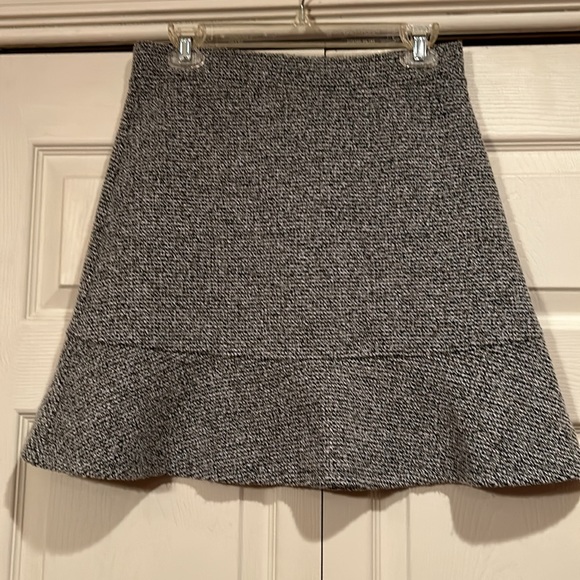 Loft -Small A-lined Skirt with Bottom Band for Flirt & Flare,  Black/White - Picture 2 of 4